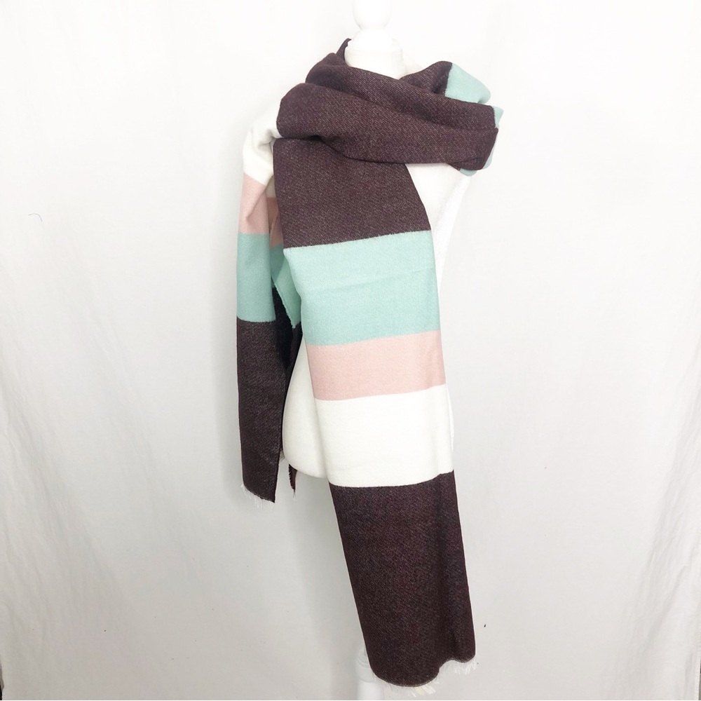 NEW LOFT Ann Taylor Soft Chunky Winter Scarf, Multiple Color Block